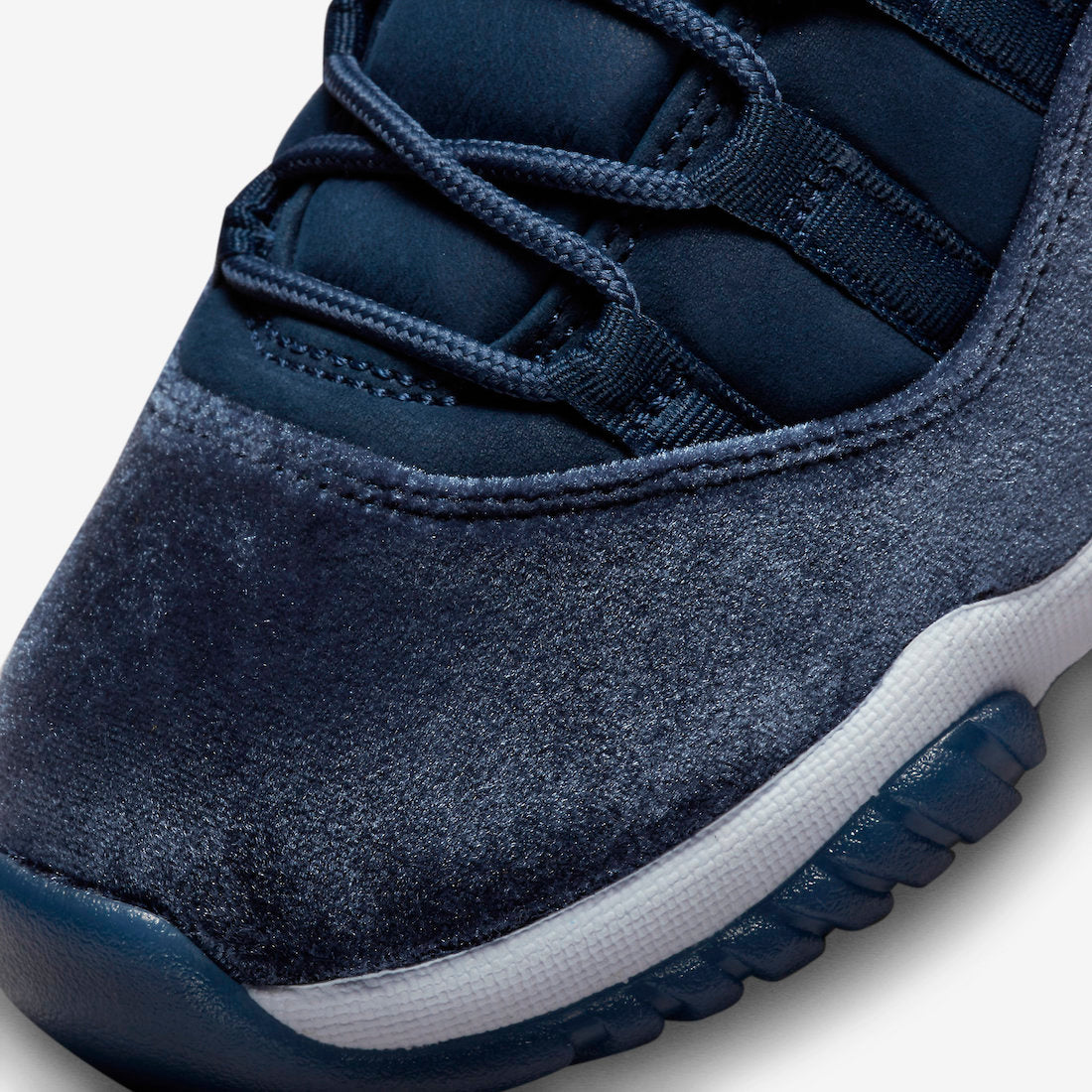 Air Jordan 11 Retro PS 'Midnight Navy Velvet'